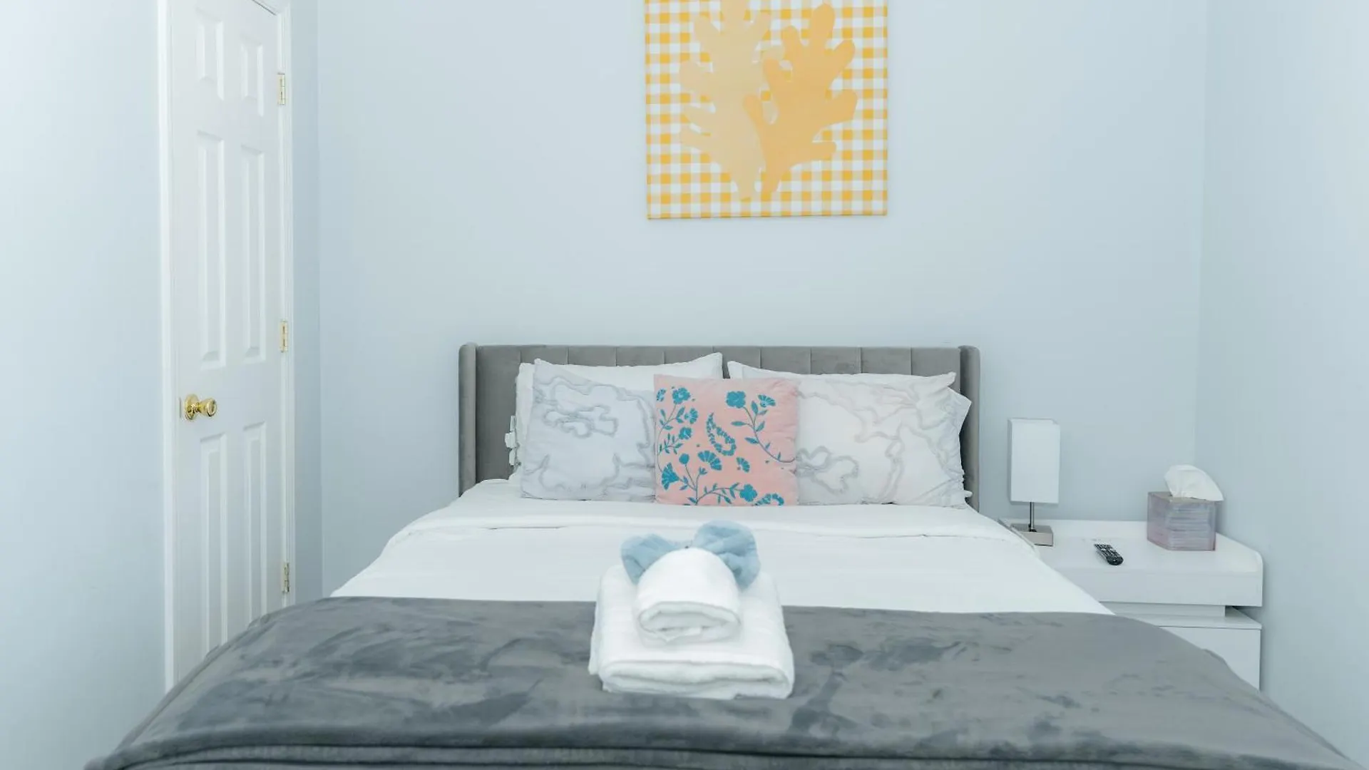 Сasa de vacaciones Villa Downtown Gem With Fenced Yard, Bbq Grill And Firepit Charlotte