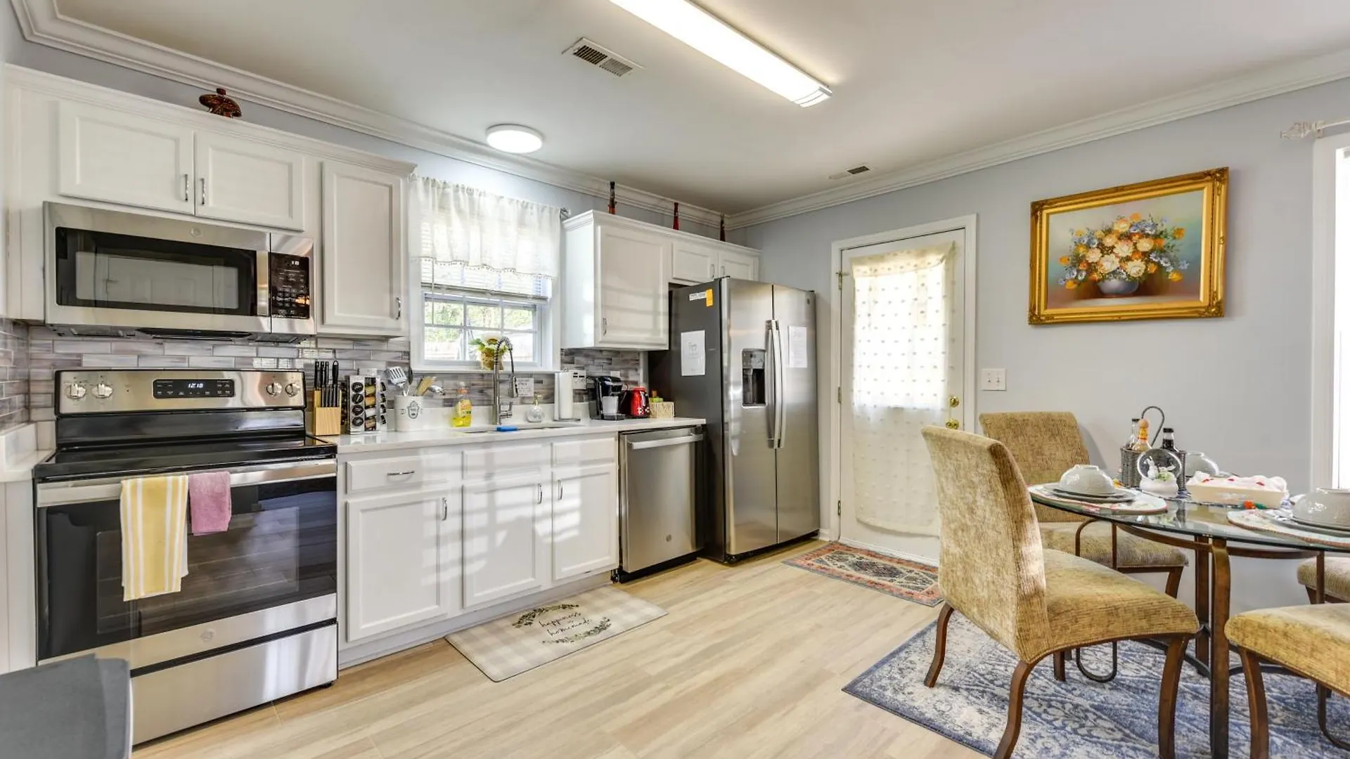 Сasa de vacaciones Villa Downtown Gem With Fenced Yard, Bbq Grill And Firepit Charlotte