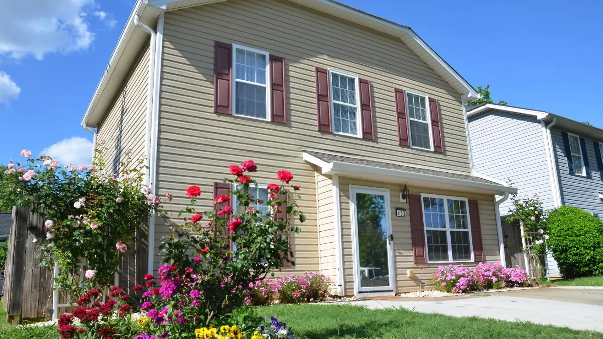 Villa Downtown Gem With Fenced Yard, Bbq Grill And Firepit Charlotte Estados Unidos