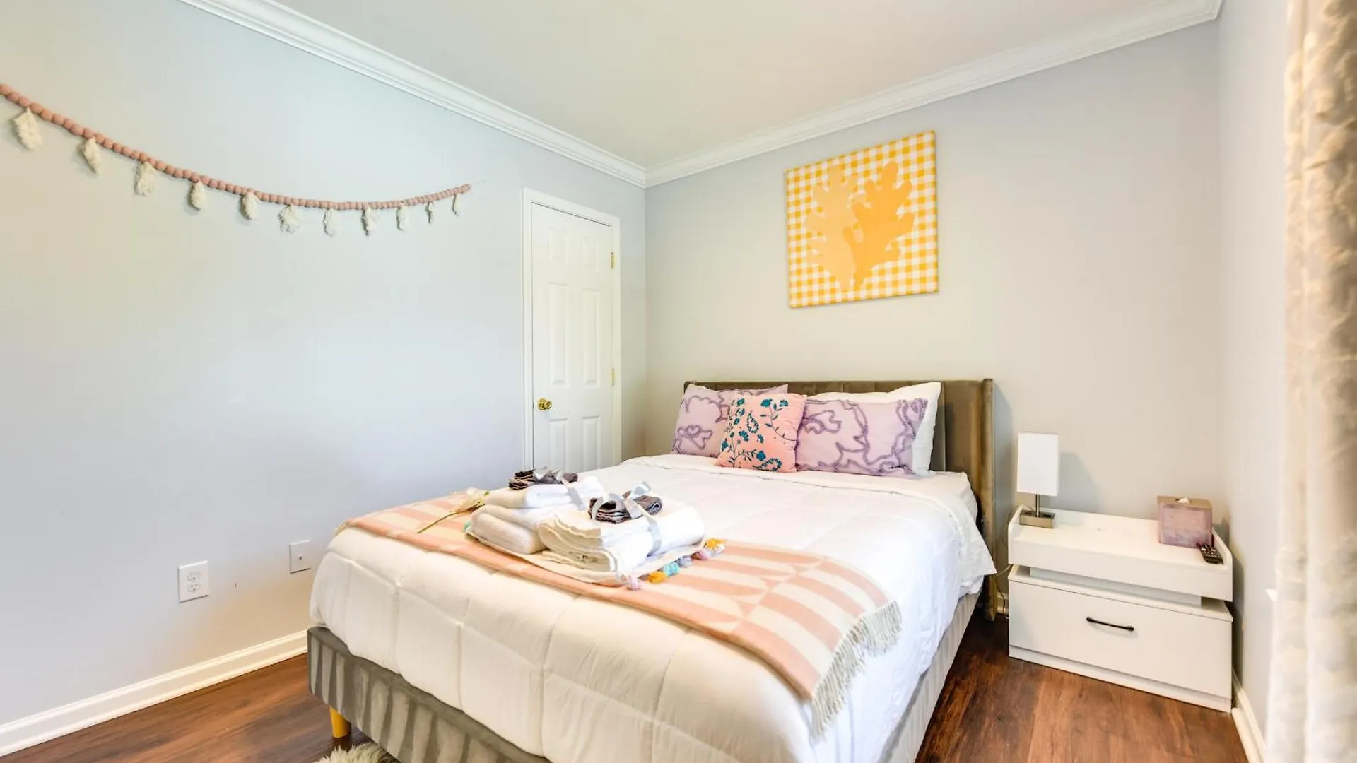 Dom wakacyjny Willa Downtown Gem With Fenced Yard, Bbq Grill And Firepit Charlotte